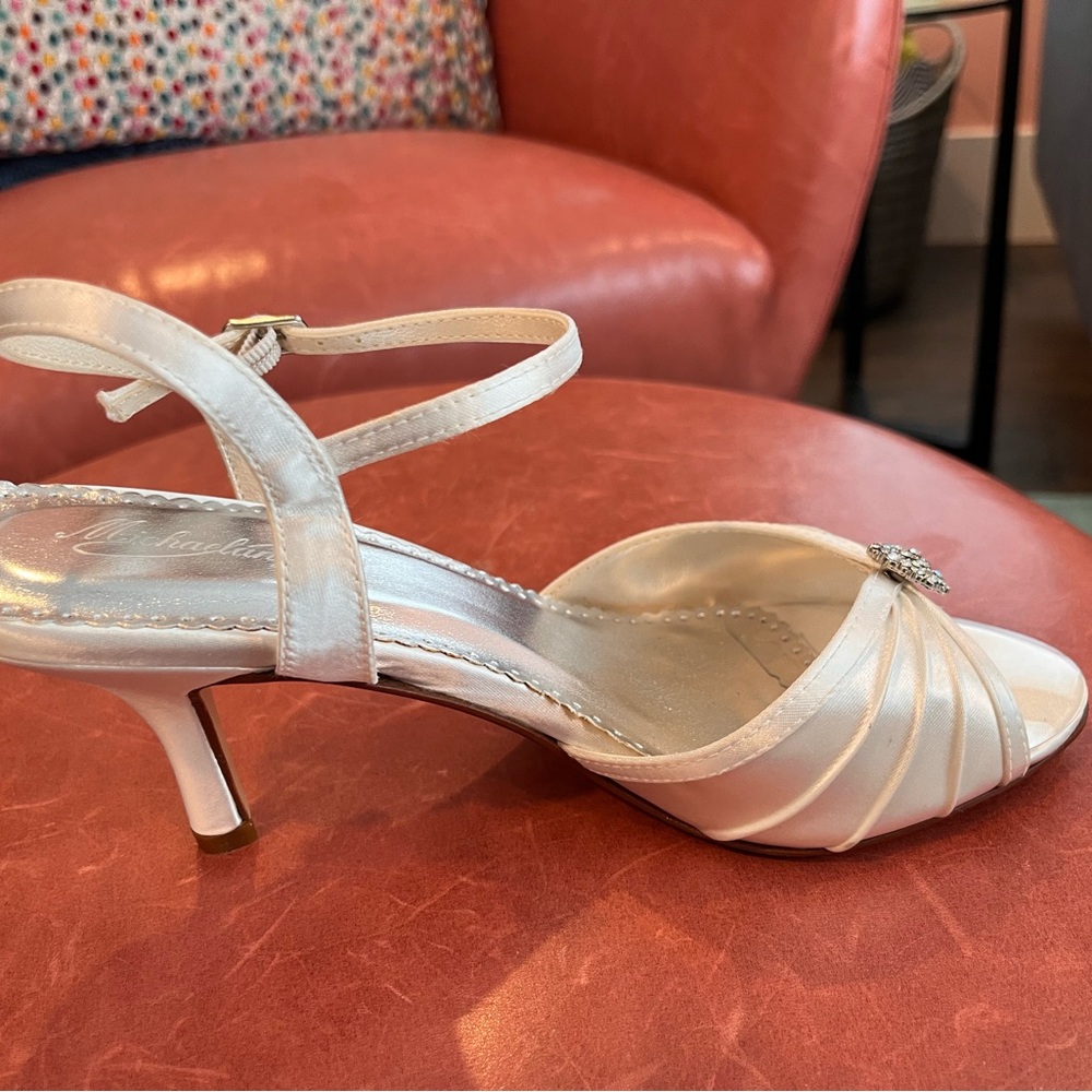David’s Bridal Bridal Women's Heels - Picture 2 of 6